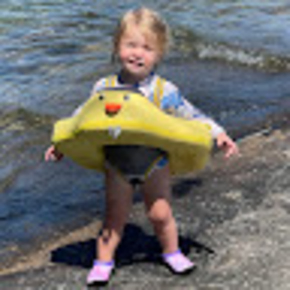 Meet your Posher, Heidi - Picture 1 of 1